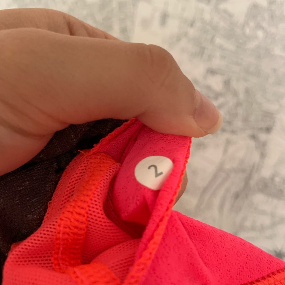 Lululemon Raise the Barre Tank - Picture 6 of 6